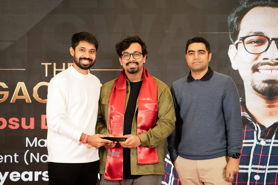 Avipsu Das Gupta receives his Legacy Club crest